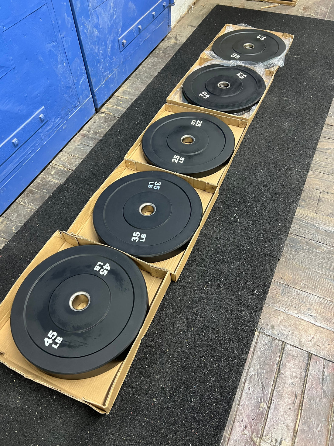 260LB Rubber Olympic Bumper Plate Set